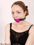 Pling lóri Twitter: "Just me cuffs and a big ballgag!More on